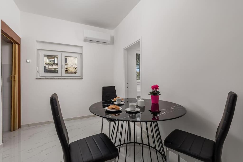 Apartman Jasmina 2 리예카 외부 사진